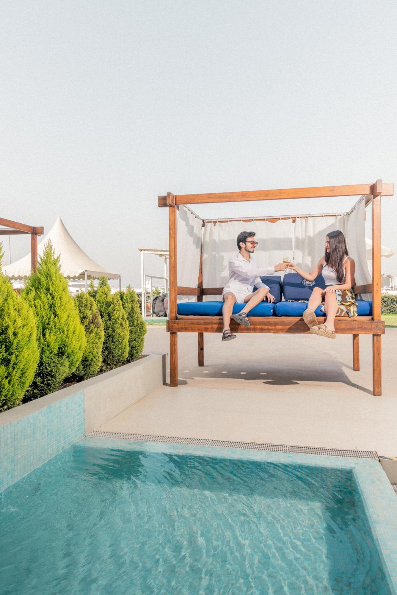 Hotel Saint Georges Beirut Al Marfa' ภายนอก รูปภาพ